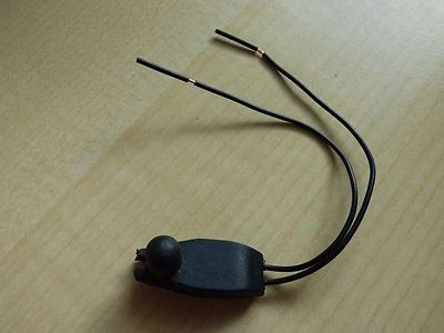 Peugeot Outside Temperature Sensor In Mirror 106 107 1007 108 206 207 208 3008.. - Image 1 of 2