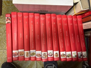 ME42 ENCICLOPEDIA DELLA CUCINA ITALIANA BIBLIOTECA Stock Sotto Titoli E Numeri - Foto 1 di 5