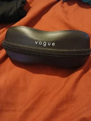 Estuche de cristal Vogue - Nuevo - Negro - Cremallera Foto 1 de 4