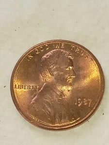 1987 Philidelphia Lincoln Memorial  Red  Error  Penny, - Picture 1 of 9