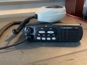 Motorola Two Way Radio CDM750 AAM25KKC9AA1AN VHF 136-174MHz 4CH 45 Watt w/Mic - Picture 1 of 4