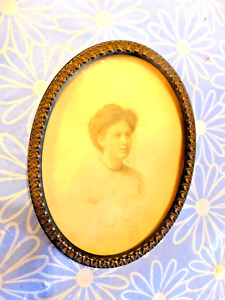 SMALL ANTIQUE OVAL COPPER PICTURE FRAMES ~ 5.5" X 4.25"