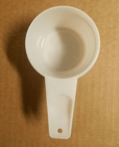 Tupperware Frosted Measuring Cup 2/3 cup #763 B7 - Picture 1 of 3
