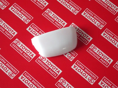 1979 1980 1981 1982 1983 1984 1985 1986 Toyota Stout RX110 YK110 Mirror Lens - Image 1 of 4