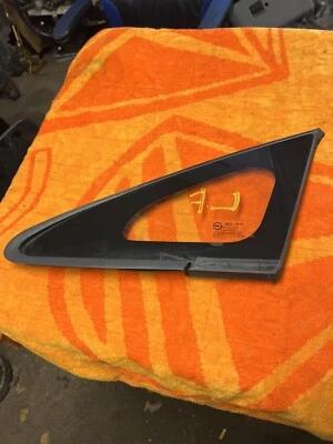 Kia Rio LH 2012-2017 conductores de ventana de vidrio pilar A OEM 13 14 15 16 Foto 1 de 4