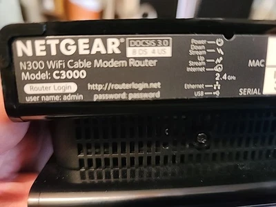 Cable módem router Netgear N300 Wifi modelo C3000 sin probar tal cual sin cable. Foto 1 de 2