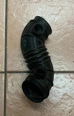 Bota de carrocería del acelerador de admisión de aire Porsche 914 '70-'76 usada 022129967AA Foto 1 de 3