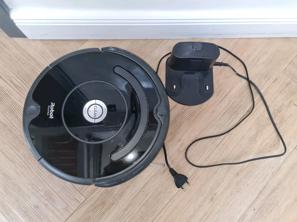 Staubsauger Roboter iRobot Roomba 671 Saugroboter Defekt - Bild 1 von 1