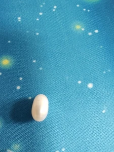 5-6 mm  natural  baroque  white loose pearl through drilled - Picture 1 of 1