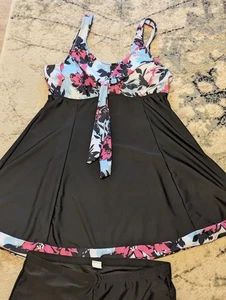 Badekleid 46 - Bild 1 von 11