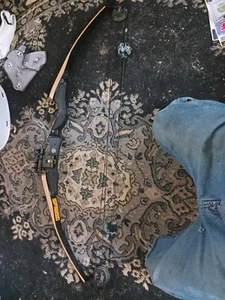 Selling 3 compound hunting bows - Picture 1 of 4