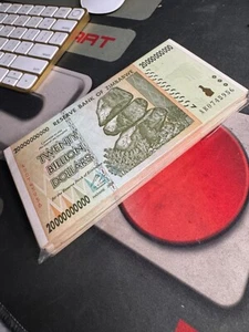 100 X Zimbabwe 20 Billion Dollars, CIRCULATED Currency, Paper Money Bundle/Lot - Picture 1 of 8