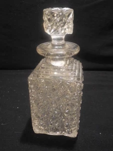 Elson Glass Daisy & Button Decanter #88 1883 8 ins. tall - Picture 1 of 3