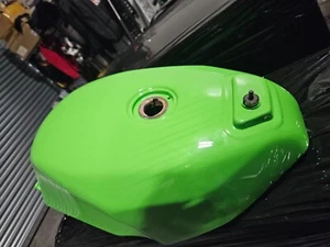 Suzuki RG500 Fuel Tank No Dents in Great Condition - Picture 1 of 10