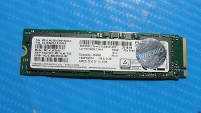 Lenovo 5-1570 Samsung 256GB NVMe M.2 SSD MZVLW256HEHP-000L2 5SD0L73444 - Image 1 of 2