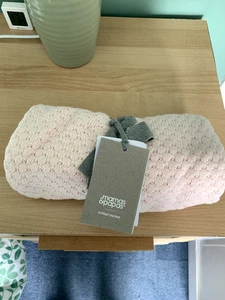 Mamas & Papas Pink Knitted Blanket BNWT Size 70cm x 90cm - Picture 1 of 1
