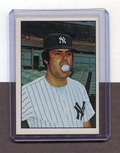 LOU PINIELLA NEW YORK YANKEES 1975 SSPC BASEBALL CARD #11