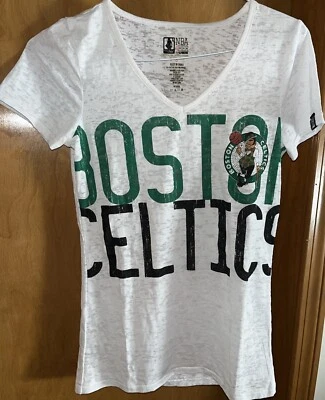 NBA4HER By UNK BOSTON CELTICS MUJER V NEVK CAMISA MANGA CORTA BLANCA PEQUEÑA (B22) Foto 1 de 4