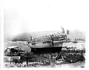 Lancio della nave da guerra Thémis, 1862/ Fotografia pubblicitaria da originale, anni 70 - Foto 1 di 2