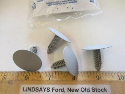 4 PIEZAS NUEVAS FORD 2010/2019 TAURUS "RETENEDOR" AMORTIGUADOR PARACHOQUES TRASERO, W709343-SS31T Foto 1 de 3