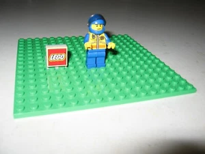 LEGO MINIFIGURE RETIRED COAST GUARD CITY FROM 2008-2009 - Picture 1 of 6