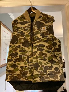 vintage carhartt camo jacket