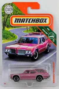 1971 Oldsmobile Vista Cruiser / Pink / Matchbox / 2018 - Picture 1 of 1