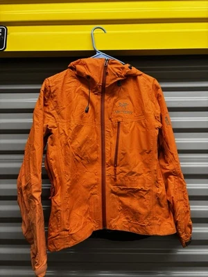 Arcteryx Gore-tex women's jacket orange size XS - Image 1 of 4