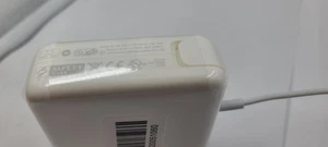 Apple MagSafe 60 Watt Power Adapter A1344 2010 16.5V 3.65A - Picture 1 of 4