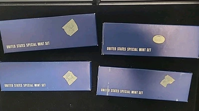 1966 US Special Mint Set SMS Coins 40% Silver  in Blue Box - Image 1 of 4