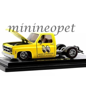 M2 1973 GMC SIERRA GRANDE 15 CUSTOM BED LESS 1/24 MOONEYES YELLOW 40100 MJS01 - Picture 1 of 2