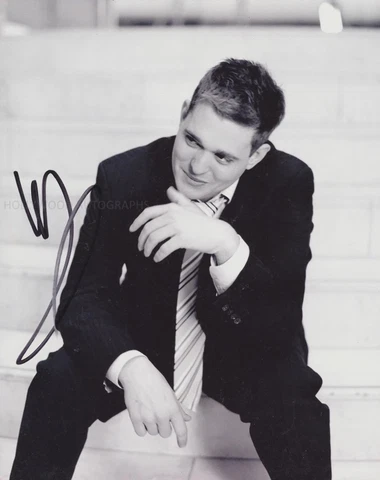 MICHAEL BUBLE - Music Star GENUINE SIGNED AUTOGRAPH Cover