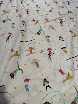 Funda nórdica gemela para niños The Company Store gimnasia Foto 1 de 3