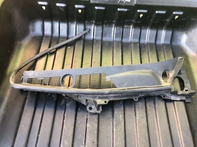 INFINITI M30 M35 M37 M56 2012 Windshield Cowl Top Vent Cover Grille Left LHD - Image 1 of 4