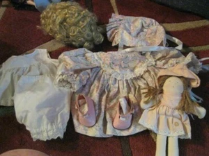 Conjunto y peluca de muñeca Bette Ball Janeen - Imagen 1 de 1
