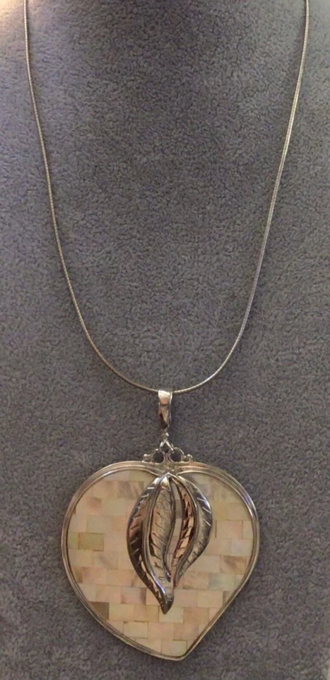 Sajen 925 Checkerboard Abalone Heart Pendant Large Leaf Accent Quality Chain - Image 1 of 4