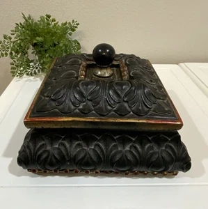 Tapa de caja de baratija de almacenamiento floral hoja de acanto oro rojo negro ornamentado de colección - Imagen 1 de 11