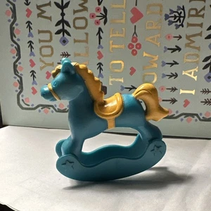 Li'l Woodzeez Li'l Luvs & Hugs Nursery Daycare Rocking Horse Toy - Picture 1 of 4