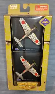 NEU 21. Jahrhundert Spielzeug - 599 - Dogfight Nakajima Ki-84 Hayate ein Paar davon! - Bild 1 von 11
