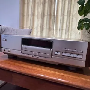 Technics Sl-P900 CD Player Silver Good - Picture 1 of 4