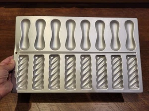 1984 Wilton Cookie Maker Marseilles Classic Cookie Mold Baking Sheet - Picture 1 of 4