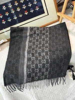 NUEVO CON ETIQUETAS Bufanda GUCCI Gawint Lana Antracita 806505341 Foto 1 de 4