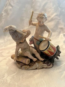 ANTIQUE MEISSEN FIGURAL GROUP "DRUMMER" 19 C XRARE MUST SEE - Picture 1 of 17