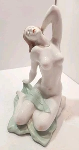 De Colección Aquincum Budapest Porcelana Art Deco Mujer Desnuda Sentada con Cortina - Imagen 1 de 17