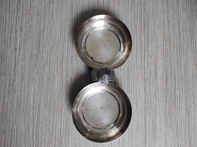 Ancien serviteur coupelle métal prise pomme de pin oxydation - Photo 1/4