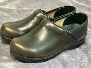 Sanita Women's Original Cabrio Professional Clog Brown EU 39 US 8 Brand New - Picture 1 of 13
