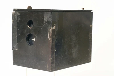 C05118~ Bulls-Eye Ebonite Modelo Boston Cámara MFG Co - Dañada Foto 1 de 4