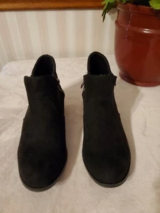 American Rag Womens Abby Black Faux Suede Booties Shoes 6.5 M - Picture 1 of 10