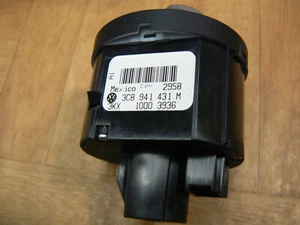 Original VW Caddy Golf R32 Mehrfachschalter Vorderlicht 3C8941431M - Bild 1 von 3