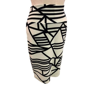 Small LulaRoe Cassie Pencil Skirt Geometric Ivory Black - Picture 1 of 7